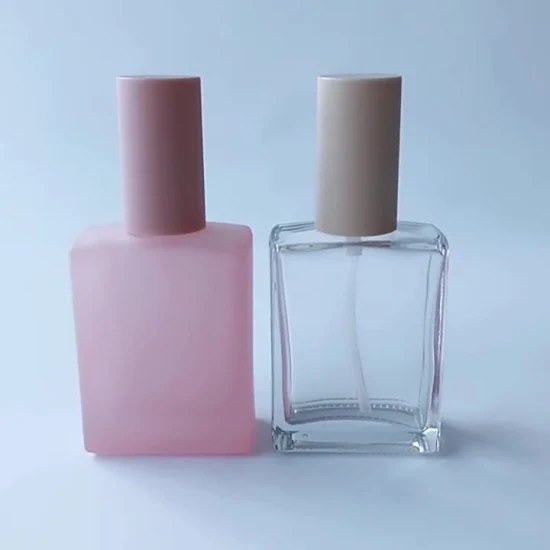 Botella de loción de vidrio de embalaje de suero de base cuadrada de lujo colorido personalizado 30ml 50ml 100ml botellas vacías de aerosol de perfume